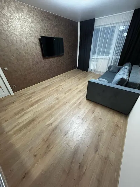 1-к. квартира, 29 м², 4/5 эт., центр города Строителей 29