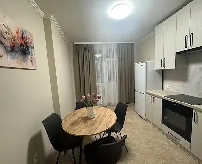 1-к. квартира, 36 м², 5/14 эт., Новгородская 14 район ТРЦ Огни