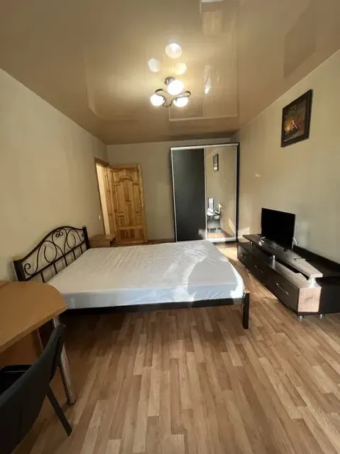 Комната, 18 м², 3/7 эт., Комната в центре с балконом