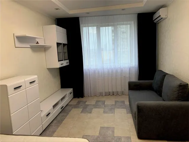 1-к. квартира, 39 м², 4/16 эт., квартира в аренду